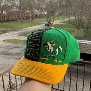 🍀 Vintage Norte Dame SnapBack 🍀